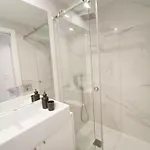 Cozy Lapa Retreat 2br 2ba Ideal For Couples Lisbon