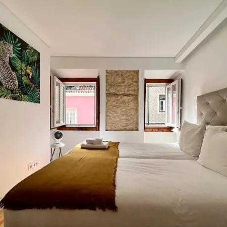 Center Quiet Apartment-lapa 2 Bathroom Apartment Lisbon