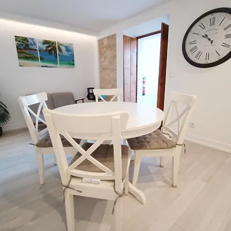 Center Quiet Apartment-lapa 2 Bathroom Apartment Lisbon