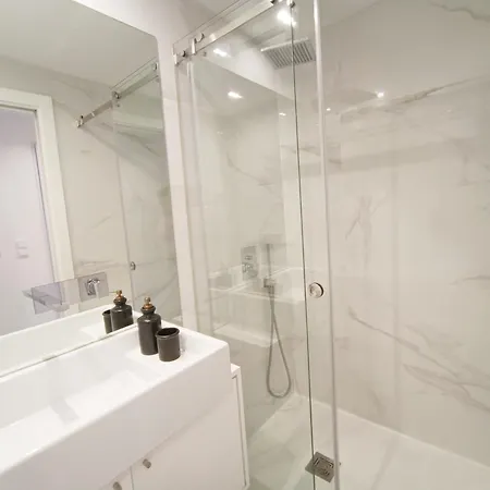 Center Quiet Apartment-lapa 2 Bathroom Lisbon