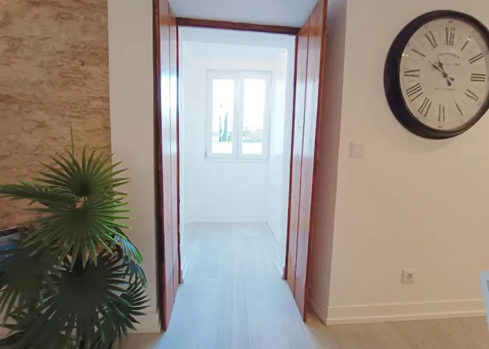 Center Quiet Apartment-lapa 2 Bathroom ליסבון