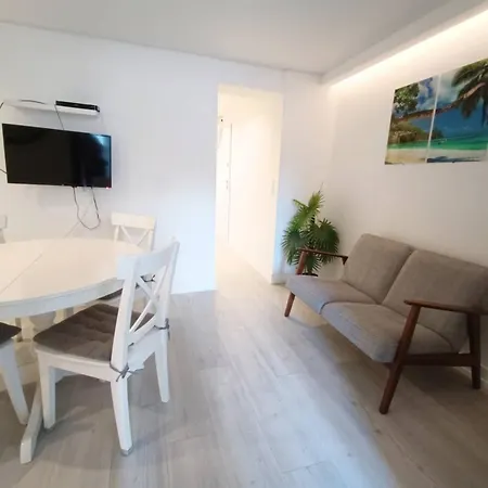 Center Quiet Apartment-lapa 2 Bathroom * Лиссабон
