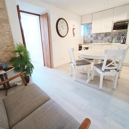 Center Quiet Apartment-lapa 2 Bathroom 아파트 *